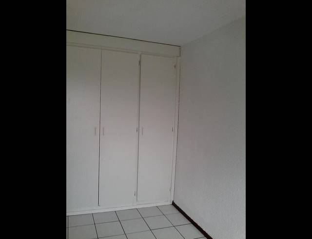 2 BEDROOM PROPERTY TO RENT IN MEER EN SEE